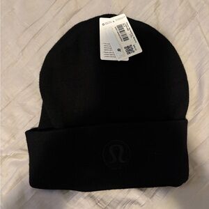 lululemon athletica men’s Warm Revelation Black Beanie, NWT